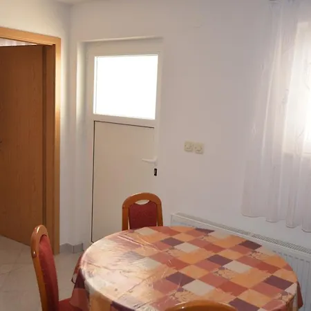 Rosulje Apartmán Vir