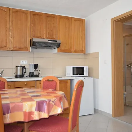 Apartment Rosulje